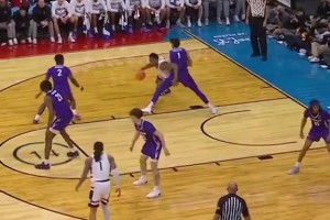 刷新紀錄！康大內(nèi)線塔里斯·里德15中12爆砍31分27板